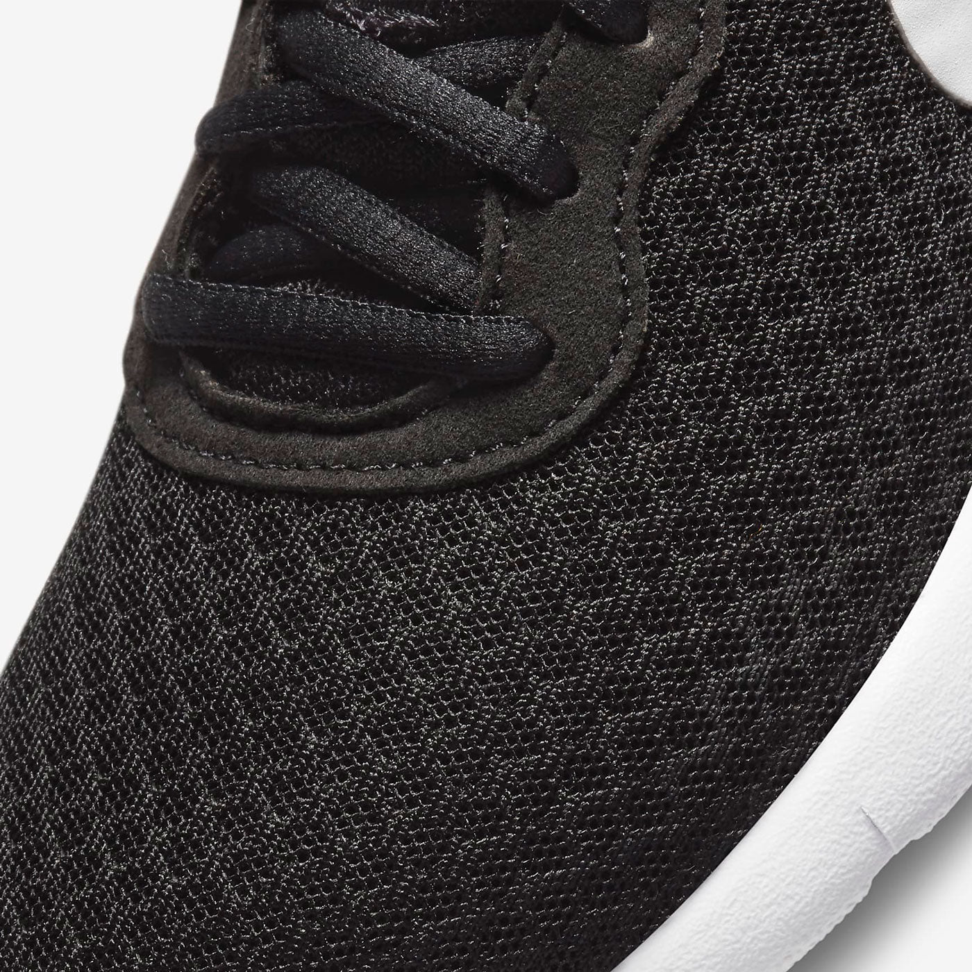 Nike tanjun white with black swoosh Clearance